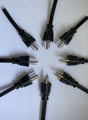 85 تن عمودی پلاستیک ماشین تزریق قالب گیری برای لوازم خانگی پلگ