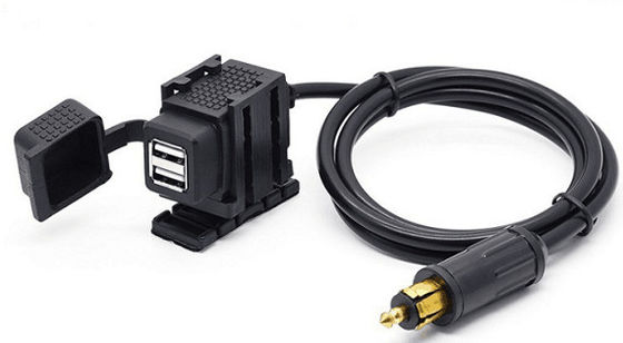 دستگاه تزریق پلاستیکی عمودی 85 تن برای شارژر ماشین USB استفاده می شود