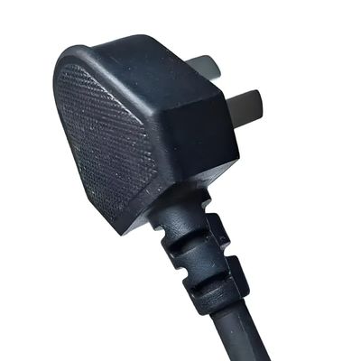 ماشین قالب گیری تزریق عمودی سیم برق دو کشویی با ایمنی بالا برای دوشاخه