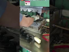 دستگاه قالب گیری تزریقی اتصال دهنده ولتاژ بالا 55 تن با نوع C سفید